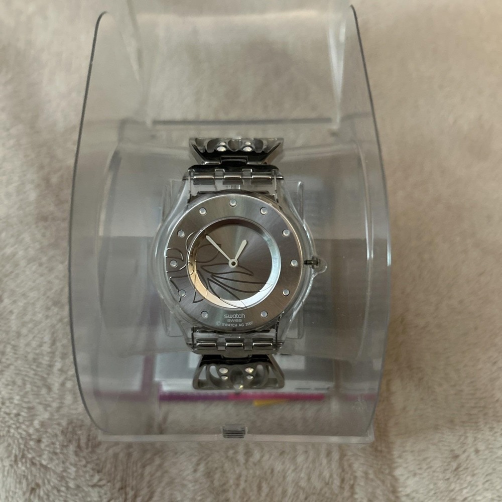 Swatch Skin Watch Womens - Stellar Spread -‎ SFK324G Womens Watch Dressy Casual